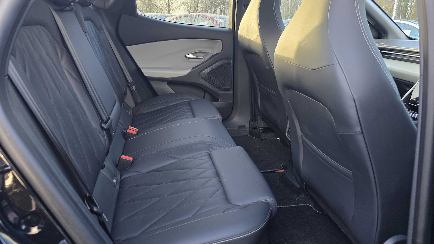 Used Ford Explorer 2024 for sale - 76745934: Photo 13