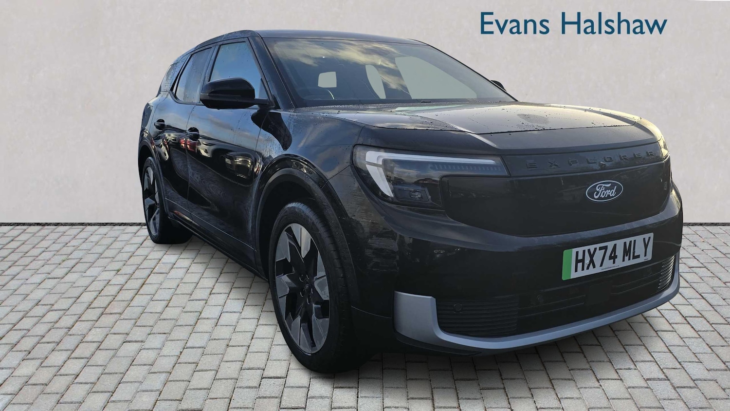 Used Ford Explorer 2024 for sale - 76745934: Photo 3