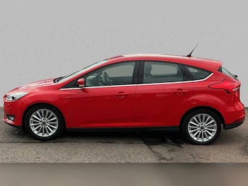 Used Ford Focus 2015 for sale - 76310723: Photo 3