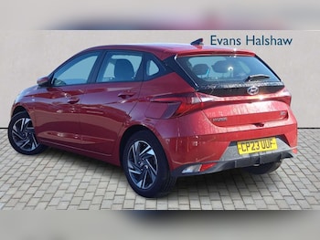Used Hyundai i20 2023 for sale - 79610976: Photo