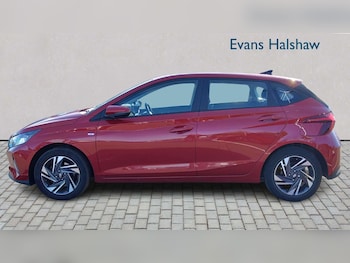Used Hyundai i20 2023 for sale - 79610976: Photo