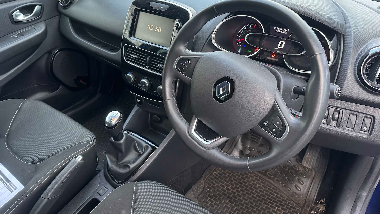 Used Renault Clio 2019 for sale - 77373788: Photo 10