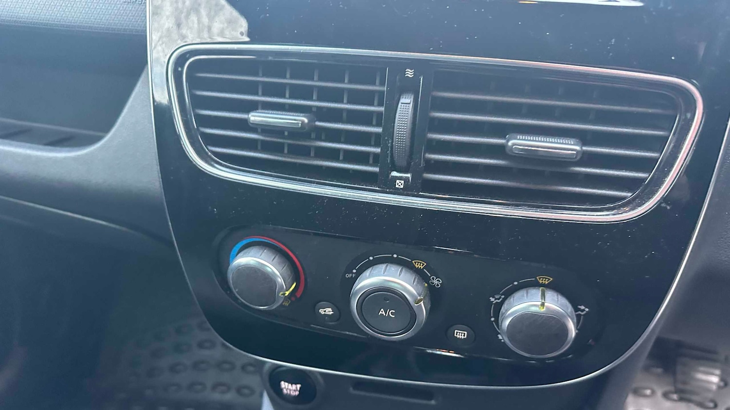 Used Renault Clio 2019 for sale - 77373788: Photo 13