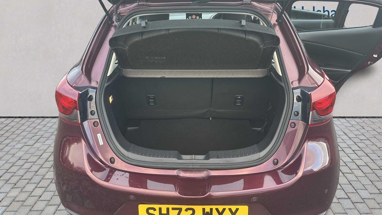 Used Mazda Mazda2 2023 for sale - 76594270: Photo 9