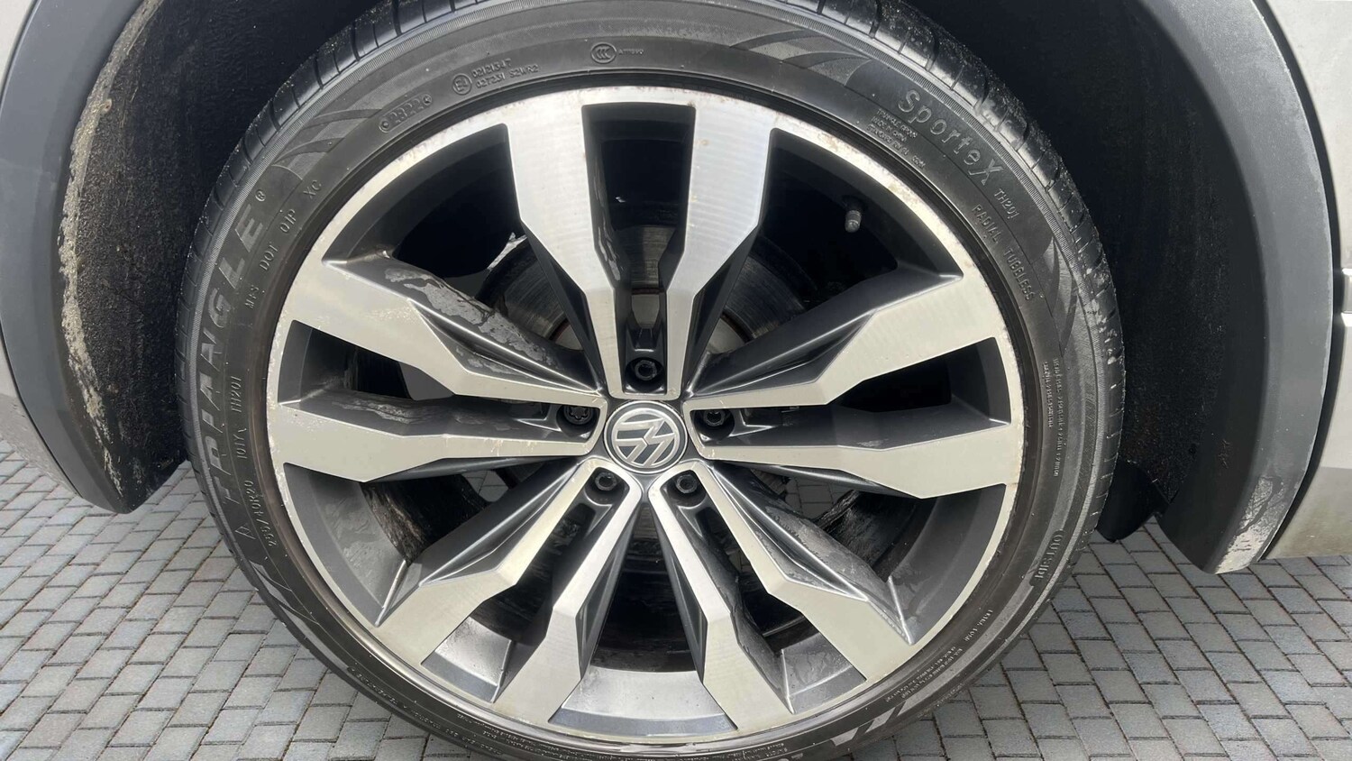 Used Volkswagen Tiguan 2019 for sale - 77698762: Photo 8