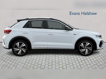 Used Volkswagen T-Roc 2022 for sale - 77601256: Photo