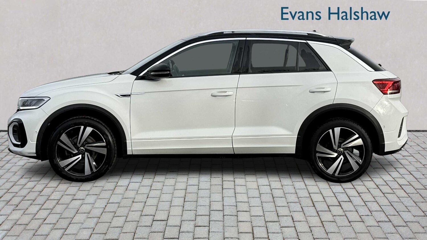 Used Volkswagen T-Roc 2022 for sale - 77601256: Photo 6