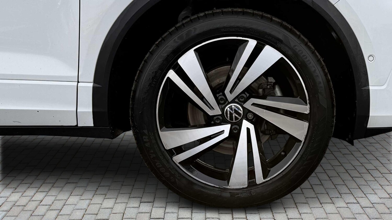 Used Volkswagen T-Roc 2022 for sale - 77601256: Photo 8