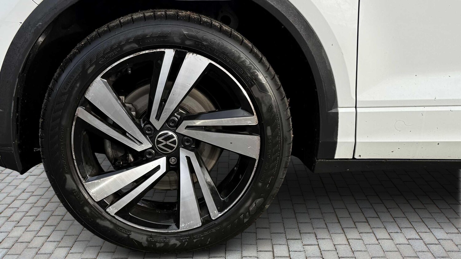 Used Volkswagen T-Roc 2022 for sale - 77601256: Photo 9