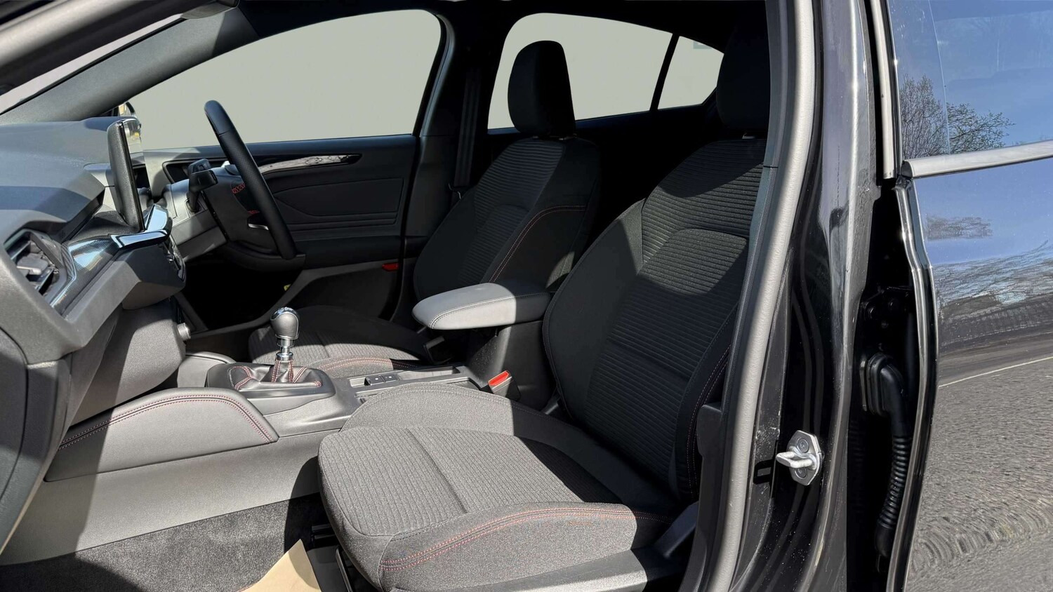 Used Ford Focus 2025 for sale - 78129584: Photo 11