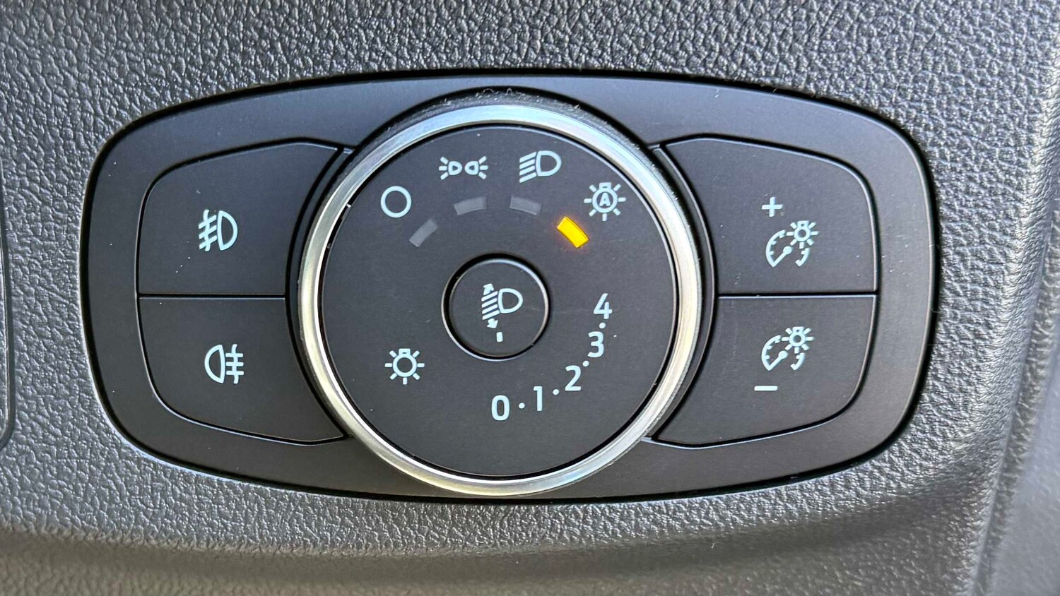 Used Ford Focus 2025 for sale - 78129584: Photo 17