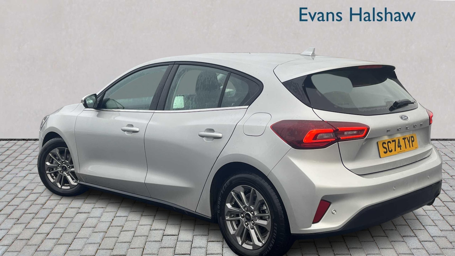 Used Ford Focus 2025 for sale - 76718279: Photo 2