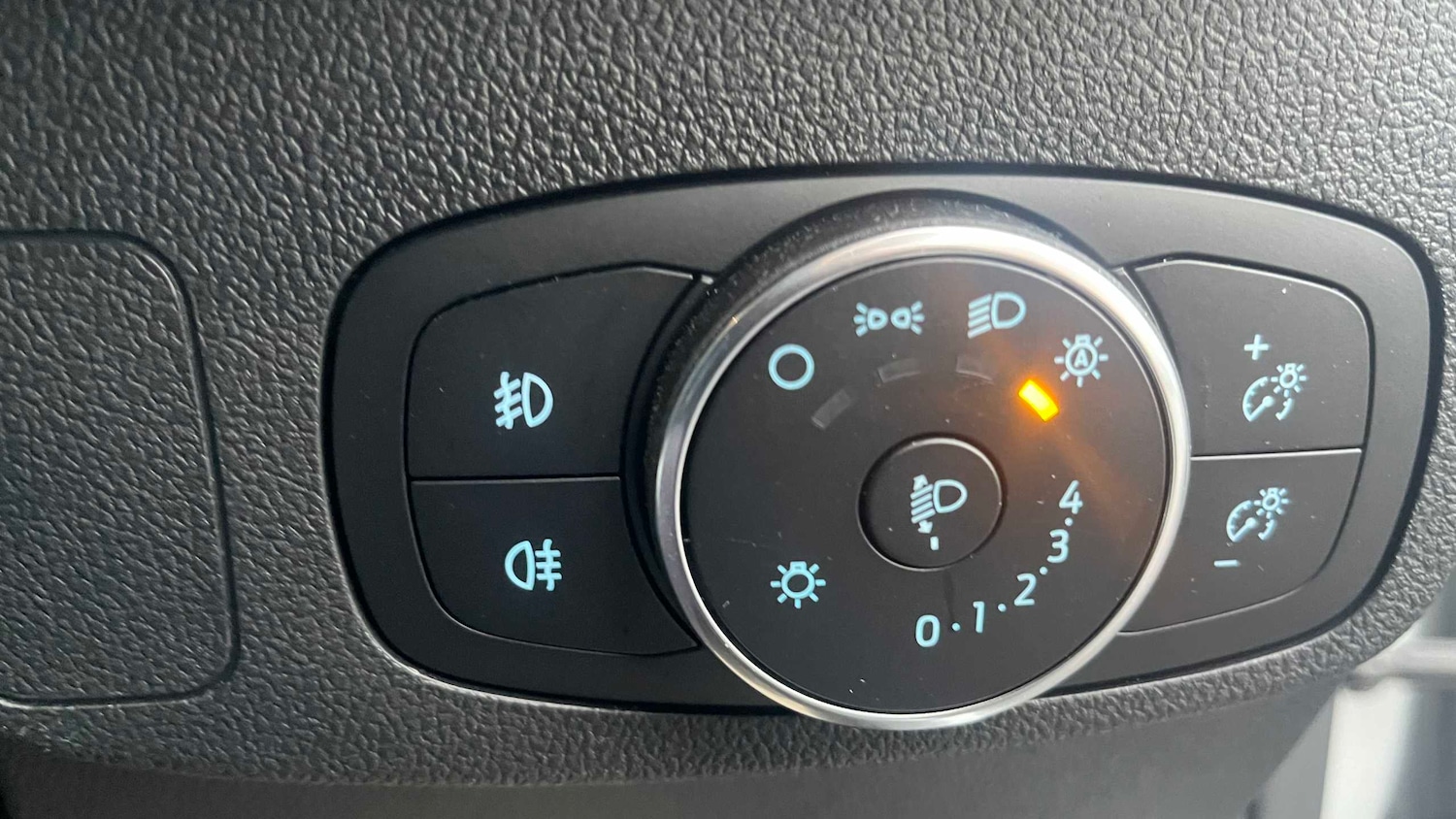 Used Ford Focus 2025 for sale - 76718279: Photo 8