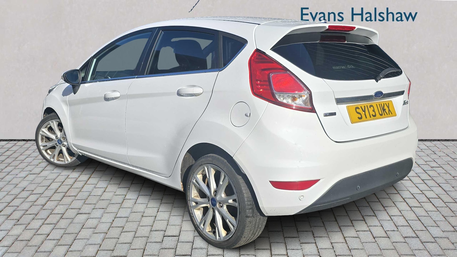 Used Ford Fiesta 2013 for sale - 77638505: Photo 2