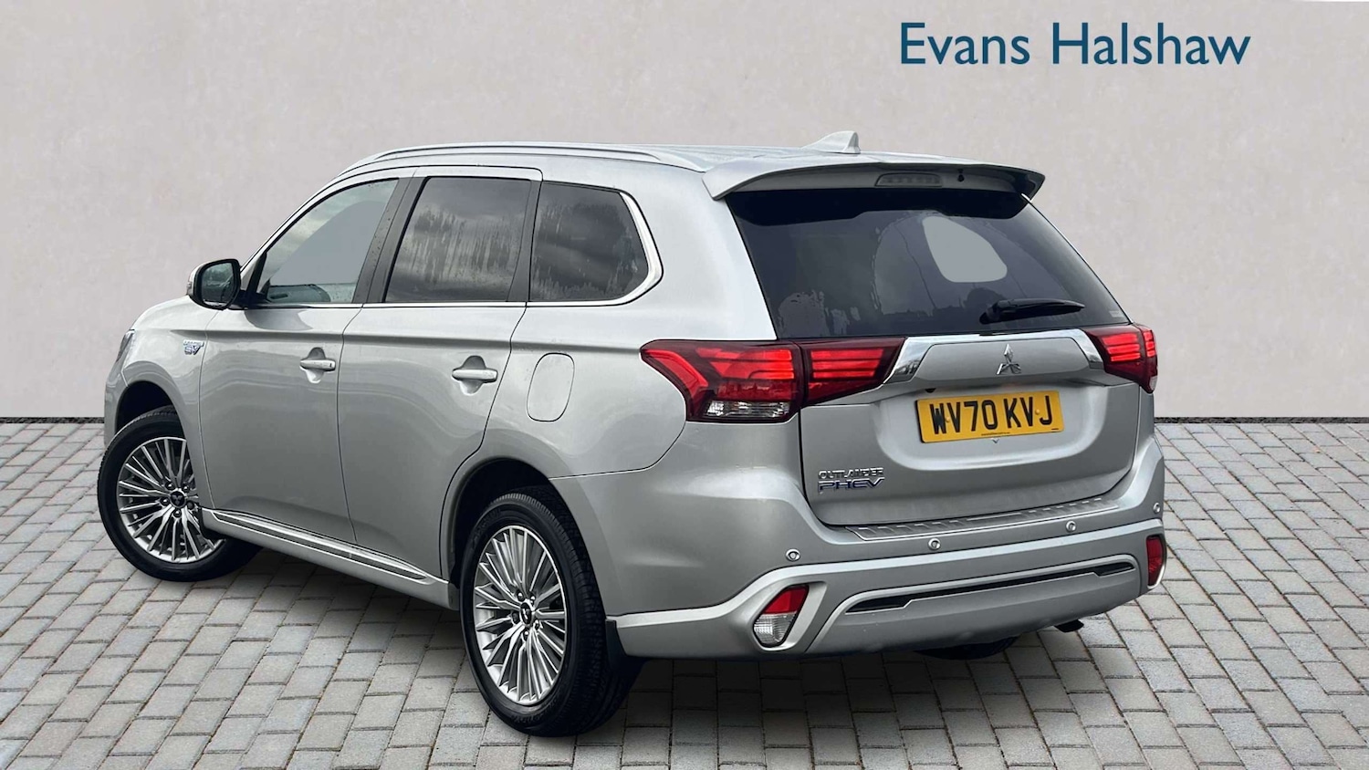 Used Mitsubishi Outlander 2020 for sale - 77943146: Photo 2