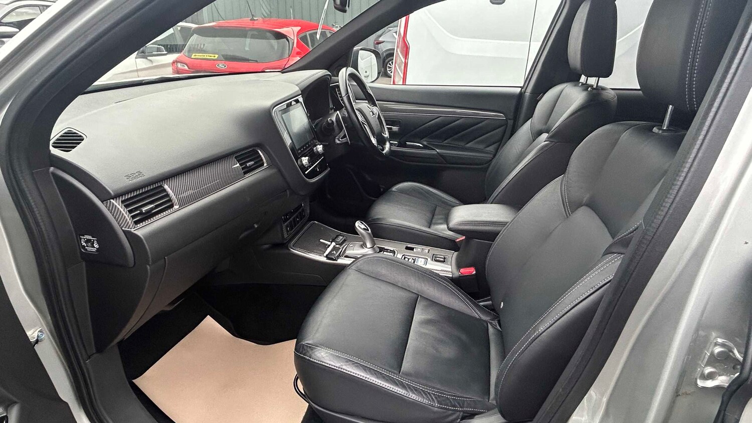 Used Mitsubishi Outlander 2020 for sale - 77943146: Photo 8