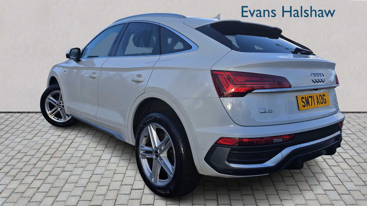 Used Audi Q5 2021 for sale - 77270205: Photo 2