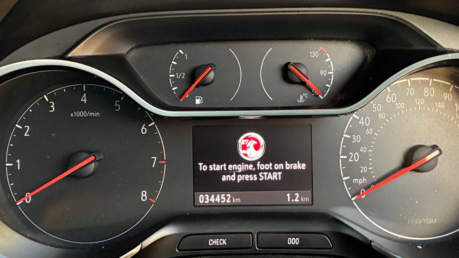 Used Vauxhall Crossland 2022 for sale - 77257231: Photo 8