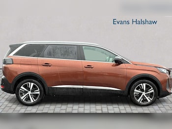 Used Peugeot 5008 2023 for sale - 77686561: Photo