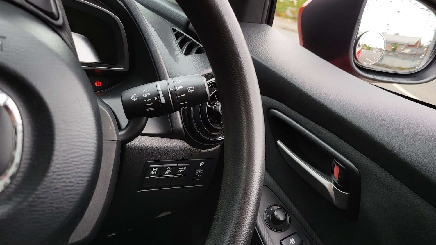 Used Mazda Mazda2 2016 for sale - 76125962: Photo 30