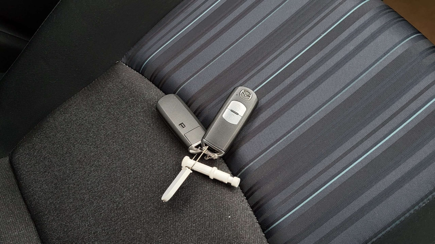 Used Mazda Mazda2 2016 for sale - 76125962: Photo 32