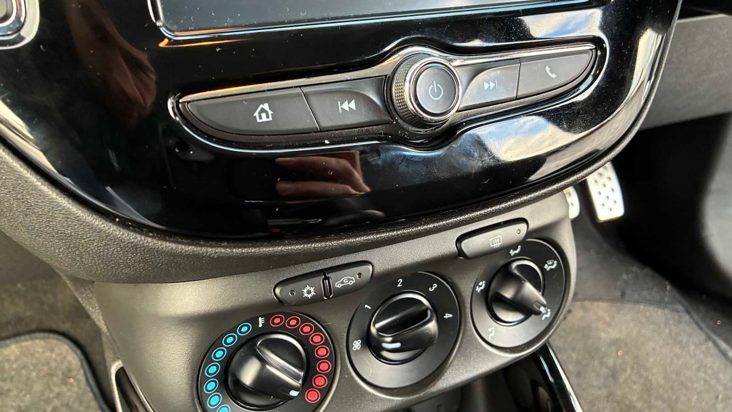 Used Vauxhall ADAM 2017 for sale - 76515600: Photo 14