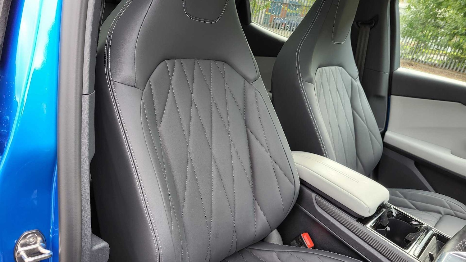 Used Ford Explorer 2025 for sale - 76488101: Photo 16