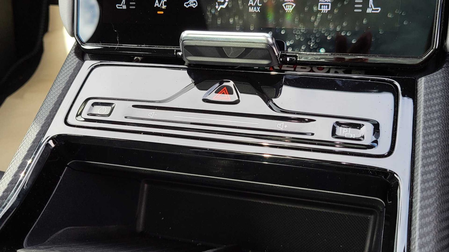 Used Ford Explorer 2025 for sale - 76488101: Photo 28