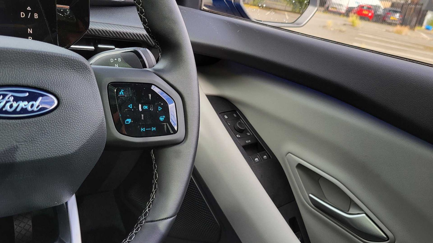 Used Ford Explorer 2025 for sale - 76488101: Photo 31