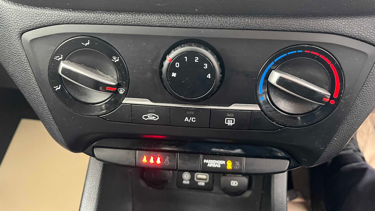 Used Hyundai i20 2020 for sale - 76916244: Photo 10