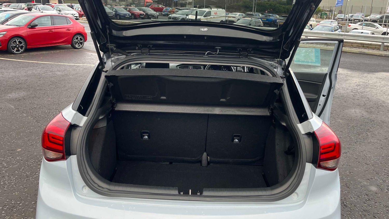 Used Hyundai i20 2020 for sale - 76916244: Photo 12