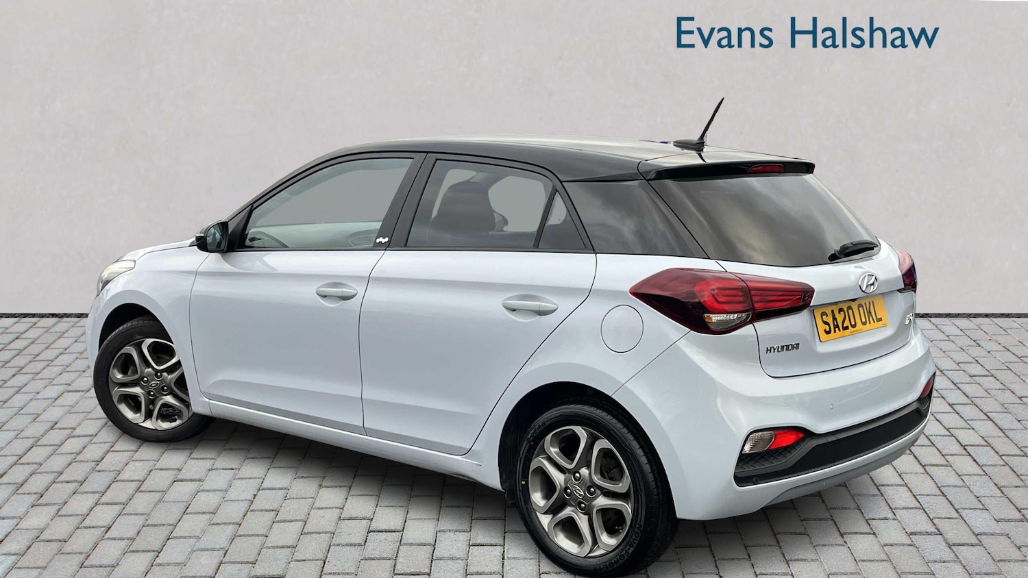 Used Hyundai i20 2020 for sale - 76916244: Photo 2