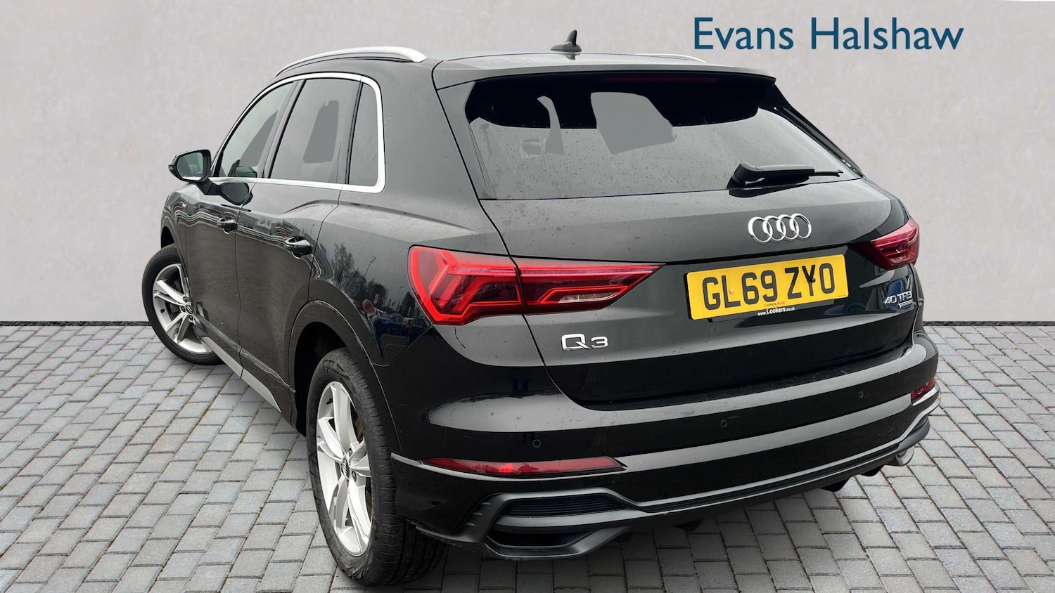 Used Audi Q3 2019 for sale - 77389743: Photo 2