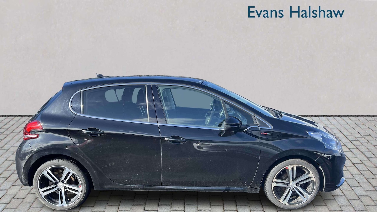 Used Peugeot 208 for sale - 77886201: Photo 4