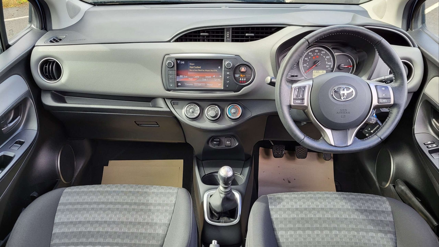 Used Toyota Yaris 2016 for sale - 76351703: Photo 14