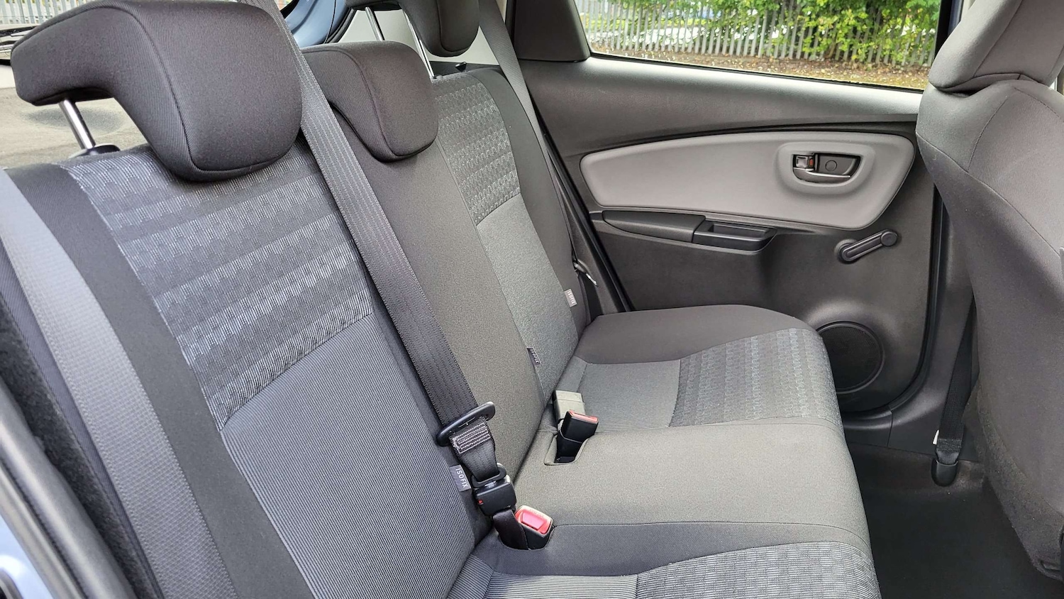Used Toyota Yaris 2016 for sale - 76351703: Photo 21