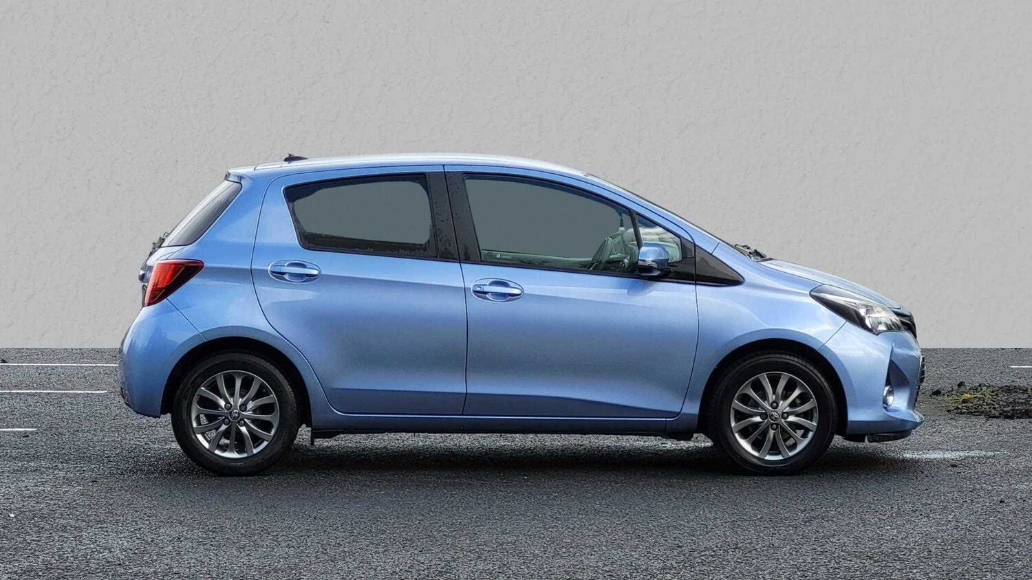 Used Toyota Yaris 2016 for sale - 76351703: Photo 5
