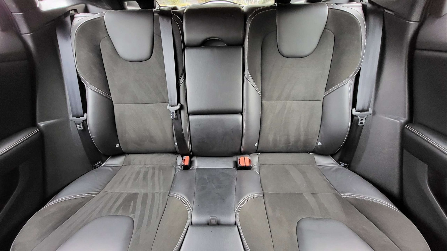 Used Volvo V40 2015 for sale - 76310858: Photo 15