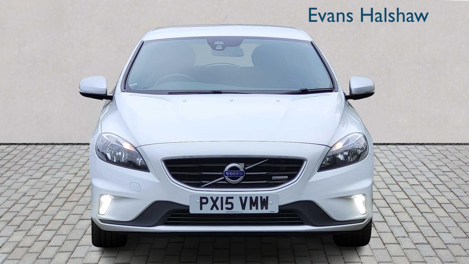 Used Volvo V40 2015 for sale - 76310858: Photo 4