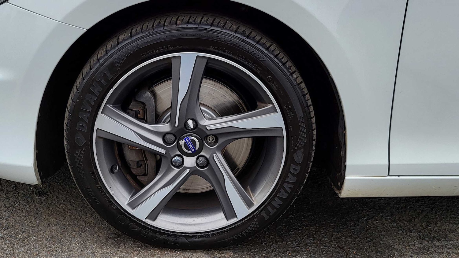 Used Volvo V40 2015 for sale - 76310858: Photo 7