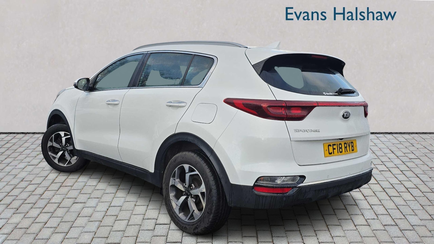 Used Kia Sportage 2018 for sale - 77011243: Photo 2