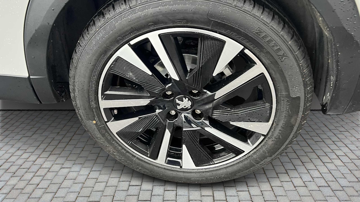 Used Peugeot 2008 2021 for sale - 76475911: Photo 16