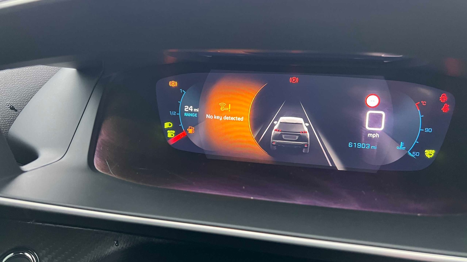 Used Peugeot 2008 2021 for sale - 76475911: Photo 9