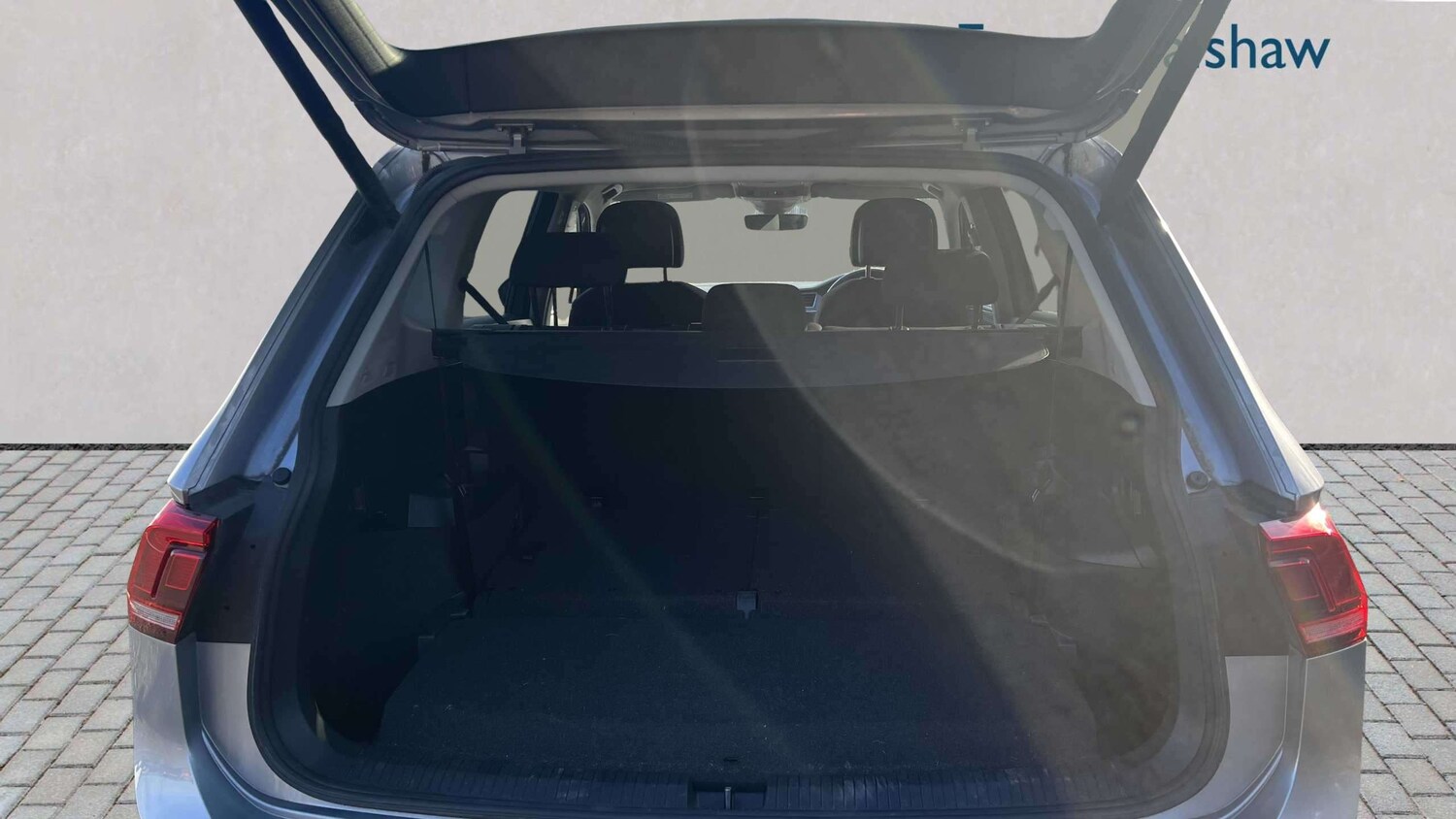 Used Volkswagen Tiguan Allspace 2023 for sale - 77740975: Photo 7