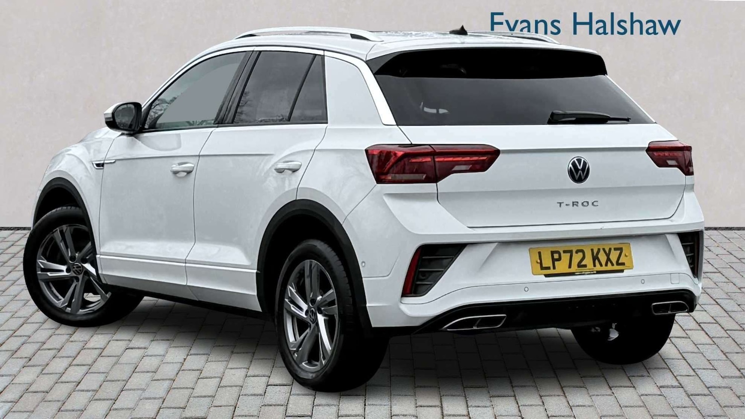 Used Volkswagen T-Roc for sale - 77686600: Photo 2