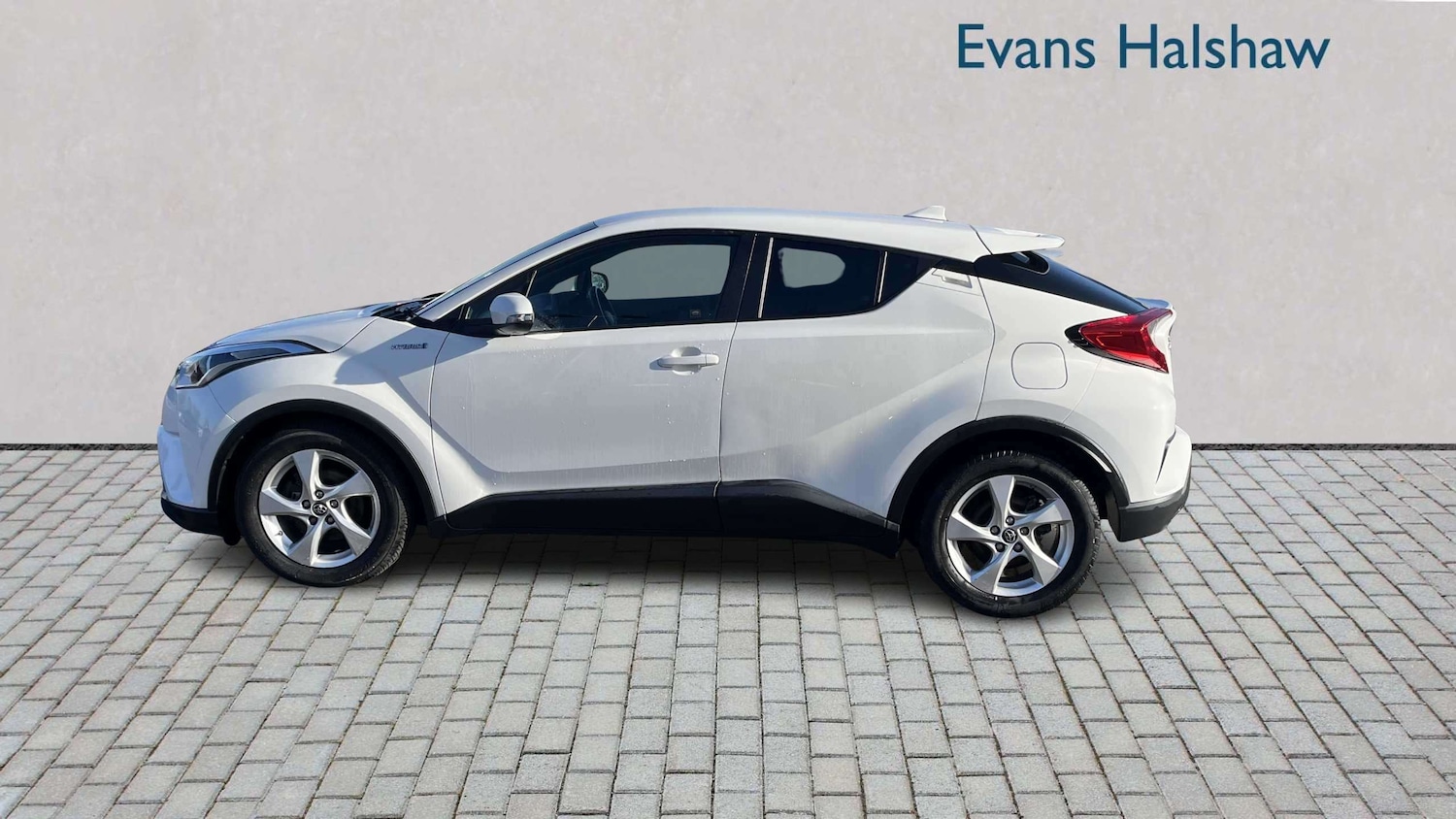 Used Toyota C-HR 2018 for sale - 77740775: Photo 3