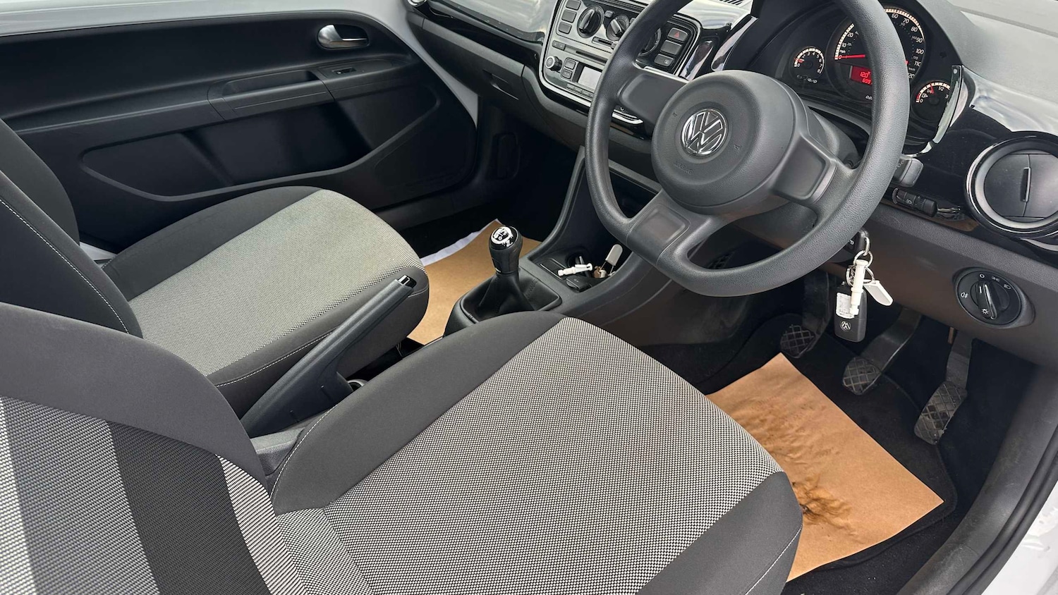 Used Volkswagen up! 2016 for sale - 76515545: Photo 10