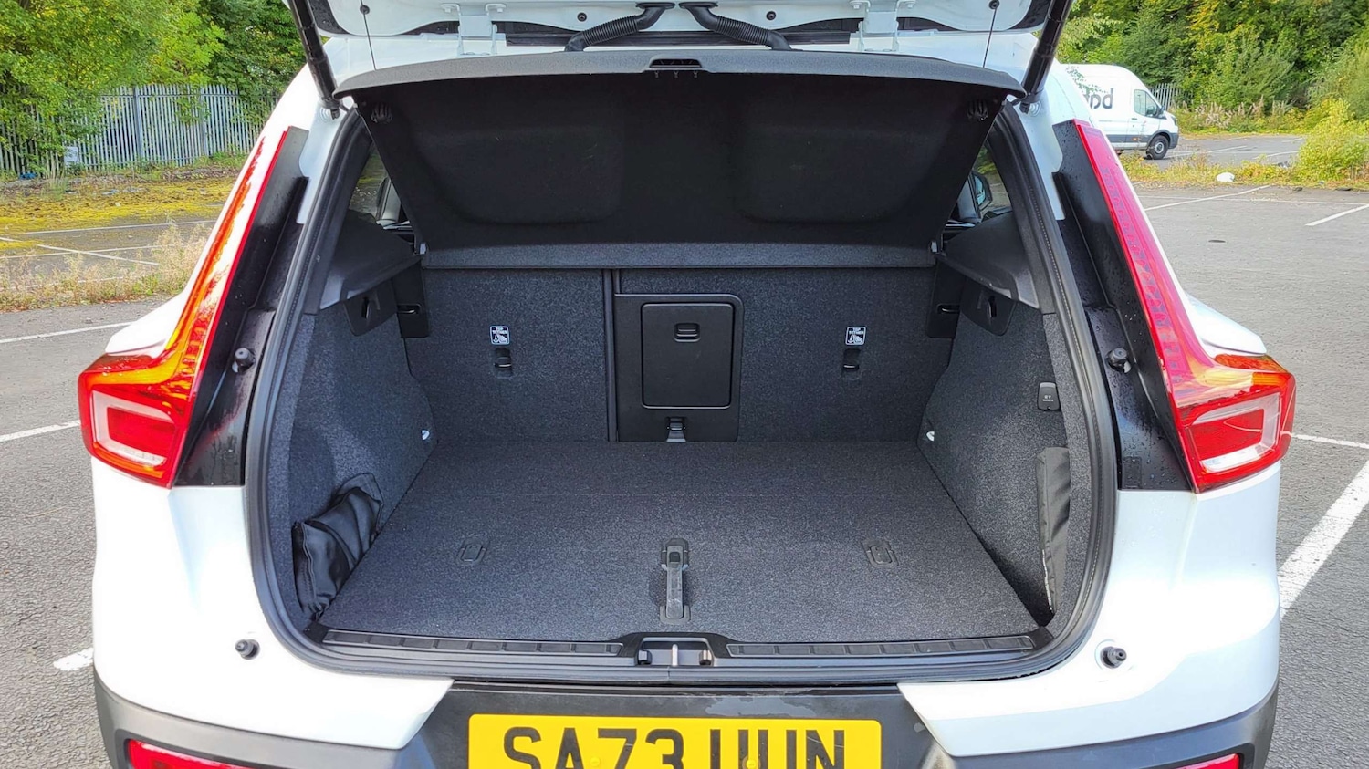 Used Volvo XC40 2023 for sale - 76442438: Photo 13