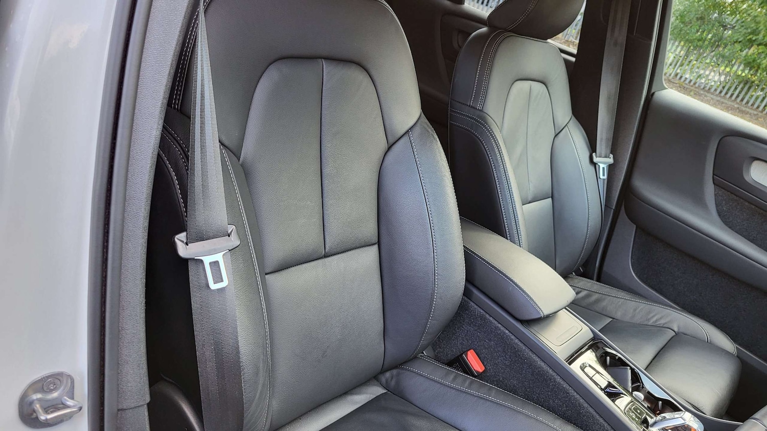 Used Volvo XC40 2023 for sale - 76442438: Photo 18