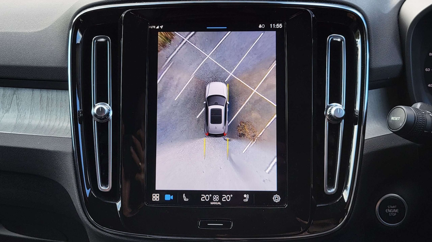 Used Volvo XC40 2023 for sale - 76442438: Photo 28